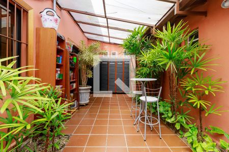 Casa à venda com 173m², 4 quartos e 2 vagasQuintal