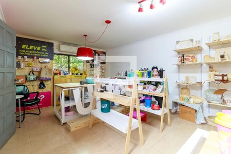 Casa à venda com 173m², 4 quartos e 2 vagasSala