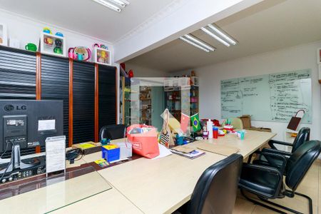 Casa à venda com 173m², 4 quartos e 2 vagasSala 2