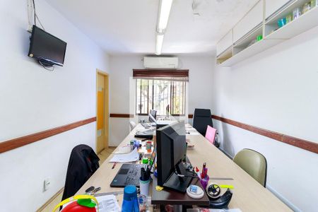 Casa à venda com 173m², 4 quartos e 2 vagasQuarto 3