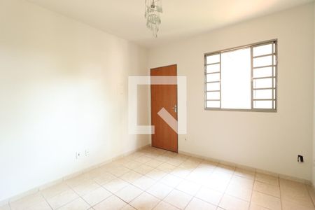Sala de apartamento para alugar com 2 quartos, 40m² em Laranjeiras, Uberlândia