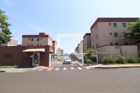 Apartamento para alugar com 40m², 2 quartos e 1 vagaFachada e portaria