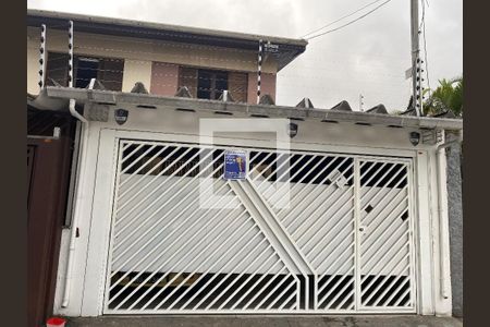 Casa à venda com 143m², 3 quartos e 2 vagasFachada