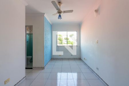 Sala  de apartamento para alugar com 2 quartos, 55m² em Quitaúna, Osasco