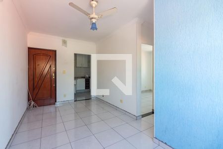 Sala  de apartamento à venda com 2 quartos, 55m² em Quitaúna, Osasco