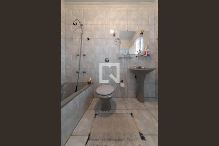 Casa à venda com 100m², 3 quartos e 1 vagaBanheiro da Suíte