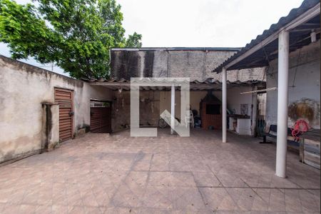 Casa à venda com 100m², 3 quartos e 1 vagaQuintal Fundos