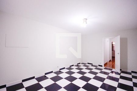 Quarto 2 de casa para alugar com 2 quartos, 125m² em Jardim Santa Emilia, São Paulo