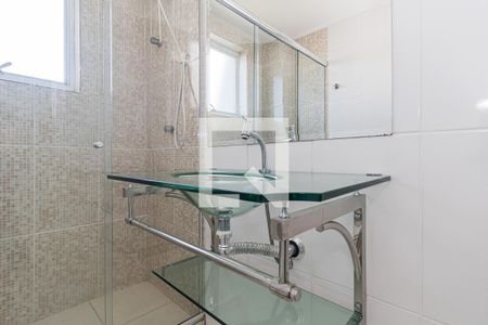 Banheiro de apartamento para alugar com 1 quarto, 47m² em Petrópolis, Porto Alegre