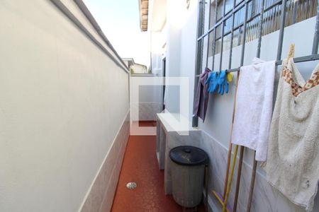 Casa à venda com 325m², 3 quartos e 1 vagaQuintal 3