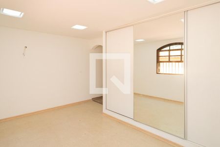 Casa para alugar com 300m², 4 quartos e 3 vagasSuíte 