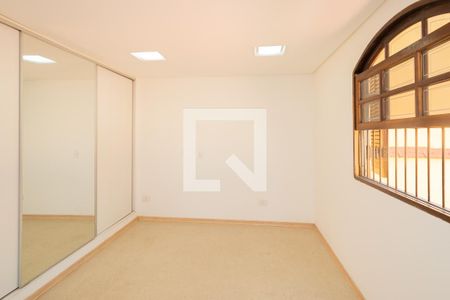 Casa para alugar com 300m², 4 quartos e 3 vagasSuíte 