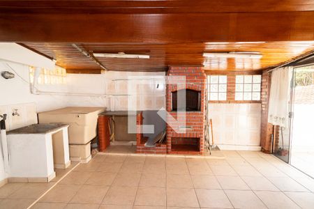 Casa para alugar com 300m², 4 quartos e 3 vagasÁrea Churrasqueira 