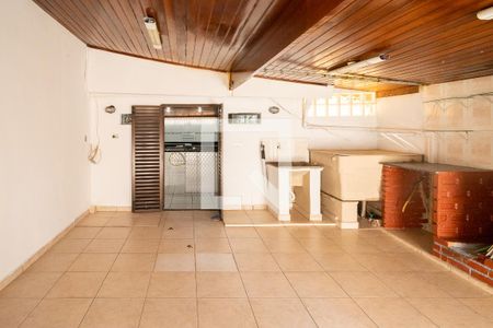 Casa para alugar com 300m², 4 quartos e 3 vagasÁrea Churrasqueira 