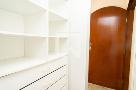 Casa para alugar com 300m², 4 quartos e 3 vagasCloset -Suíte 