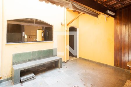 Casa para alugar com 300m², 4 quartos e 3 vagasÁrea de Serviço e Churrasqueira 