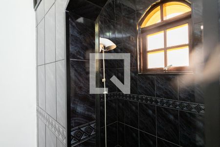 Casa para alugar com 300m², 4 quartos e 3 vagasBanheiro 2