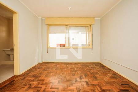 Quarto e sala de apartamento para alugar com 1 quarto, 28m² em Passo da Areia, Porto Alegre