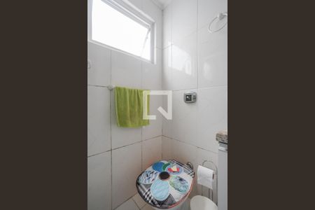 Banheiro de kitnet/studio à venda com 1 quarto, 25m² em Petrópolis, Porto Alegre