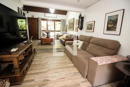Sala de casa de condomínio à venda com 3 quartos, 221m² em Cavalhada, Porto Alegre