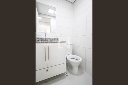 Apartamento à venda com 43m², 2 quartos e 1 vaga Apartamento à venda com 43m², 2 quartos e 1 vagaBanheiro