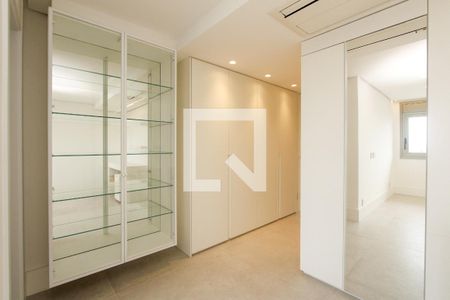 Apartamento à venda com 388m², 4 quartos e 4 vagasSuite 2