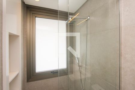 Apartamento à venda com 388m², 4 quartos e 4 vagasBanheiro suite 1