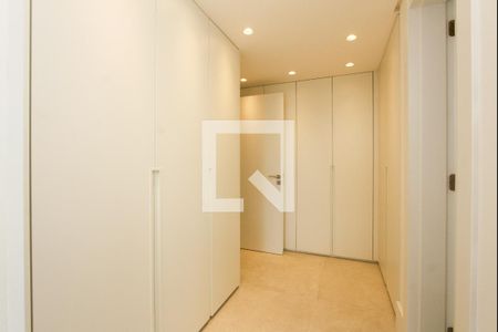 Apartamento à venda com 388m², 4 quartos e 4 vagasSuite 3