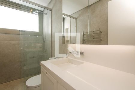 Apartamento à venda com 388m², 4 quartos e 4 vagasBanheiro suite 3