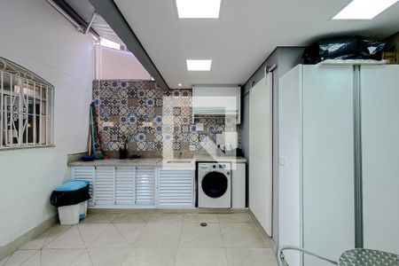 Casa à venda com 127m², 3 quartos e 2 vagasÁrea de Serviço