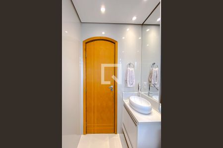 Casa à venda com 127m², 3 quartos e 2 vagasBanheiro 2