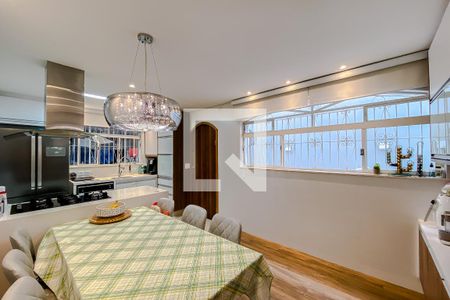 Casa à venda com 127m², 3 quartos e 2 vagasCozinha