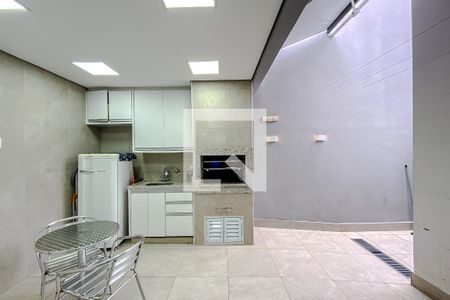 Casa à venda com 127m², 3 quartos e 2 vagasÁrea de Serviço