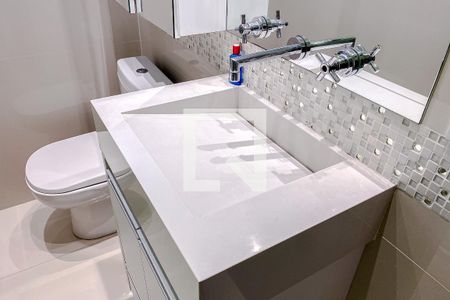 Casa à venda com 127m², 3 quartos e 2 vagasBanheiro da Suíte