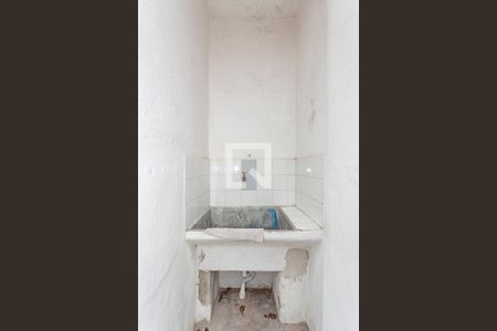 Casa para alugar com 38m², 1 quarto e 1 vagaÁrea de Serviço