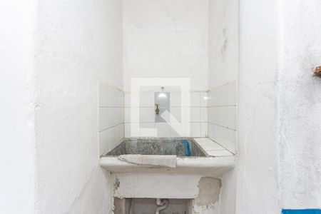 Casa para alugar com 38m², 1 quarto e 1 vagaÁrea de Serviço