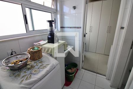 Apartamento à venda com 92m², 3 quartos e 2 vagasÁrea de Serviço