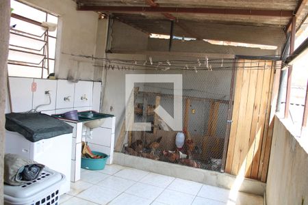 Casa à venda com 100m², 1 quarto e 1 vagaArea externa segundo piso