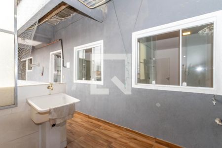 Casa para alugar com 50m², 1 quarto e sem vagaÁrea de Serviço