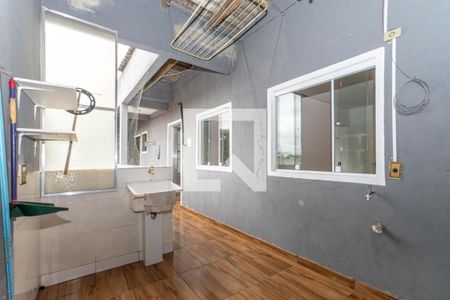 Casa para alugar com 50m², 1 quarto e sem vagaÁrea de Serviço