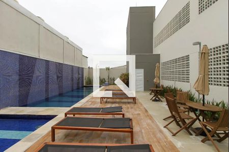 Apartamento à venda com 35m², 2 quartos e sem vaga Apartamento à venda com 35m², 2 quartos e sem vagaÁrea comum - Piscina