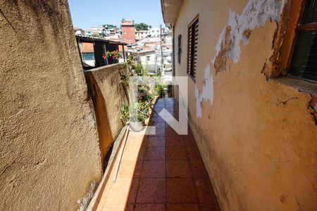 Casa à venda com 188m², 3 quartos e 2 vagasCorredor