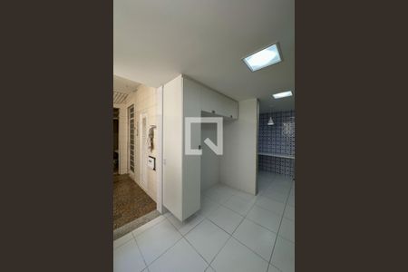 Apartamento à venda com 278m², 4 quartos e 1 vaga Apartamento à venda com 278m², 4 quartos e 1 vagaCozinha