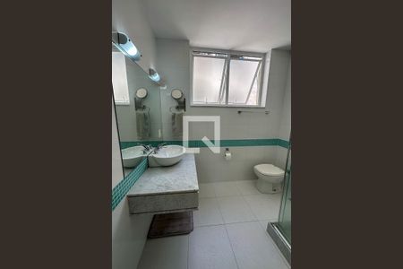 Apartamento à venda com 278m², 4 quartos e 1 vaga Apartamento à venda com 278m², 4 quartos e 1 vagaBanheiro 02