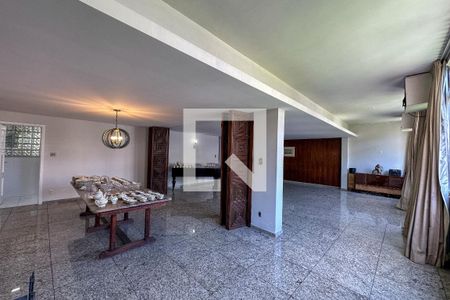 Sala de apartamento à venda com 4 quartos, 278m² em Copacabana, Rio de Janeiro