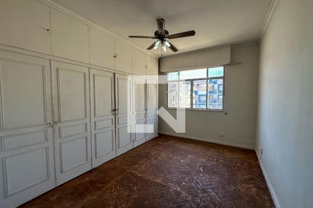 Apartamento à venda com 278m², 4 quartos e 1 vaga Apartamento à venda com 278m², 4 quartos e 1 vagaQuarto 04