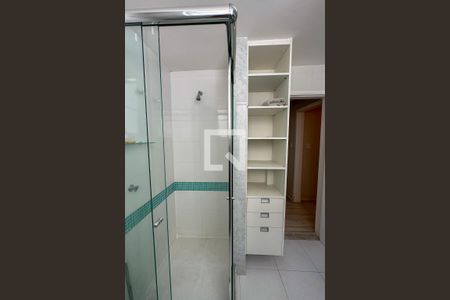 Apartamento à venda com 278m², 4 quartos e 1 vaga Apartamento à venda com 278m², 4 quartos e 1 vagaBanheiro 02