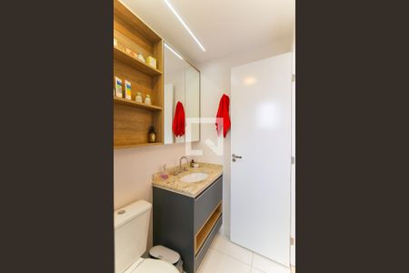 Apartamento à venda com 91m², 2 quartos e 2 vagasBanheiro da Suíte 1