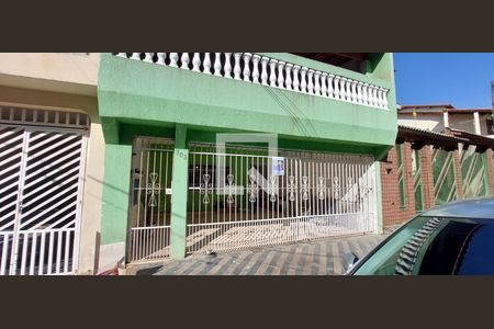 Casa para alugar com 120m², 3 quartos e 2 vagasFachada