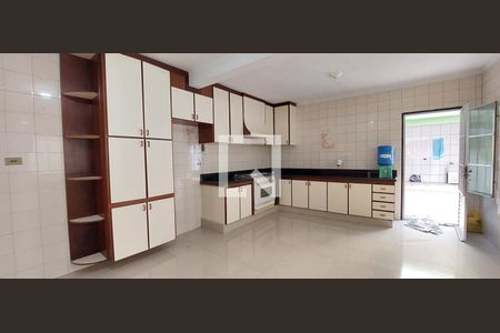 Casa para alugar com 120m², 3 quartos e 2 vagasCozinha